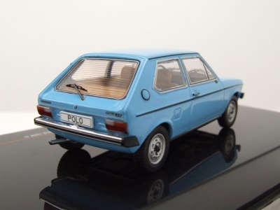 VW Polo 1 1975 hellblau Modellauto 1:43 ixo models