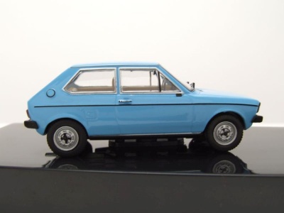 VW Polo 1 1975 hellblau Modellauto 1:43 ixo models