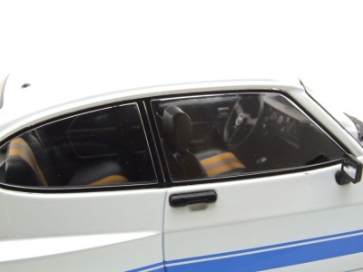 Ford Capri MK2 X-Pack 1975 weiß Modellauto 1:18 MCG
