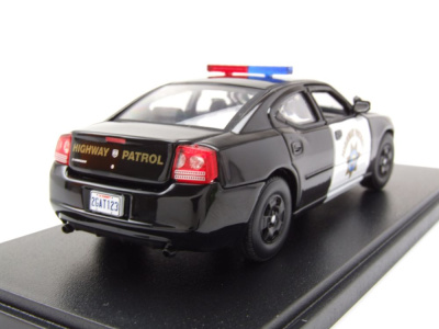Dodge Charger California Highway Patrol 2006 The Rookie Modellauto 1:43 Greenlight Collectibles