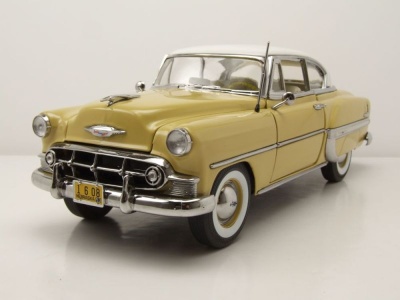 Chevrolet Bel Air Hardtop Coupe 1953 gelb weiß Modellauto 1:18 Sun Star