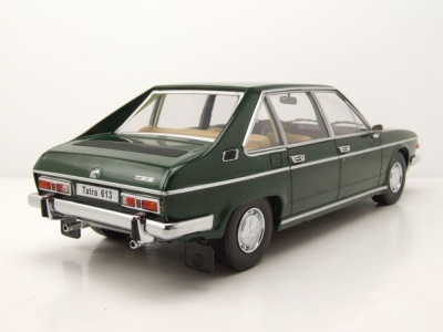 Tatra 613 1979 grün Modellauto 1:18 Triple9