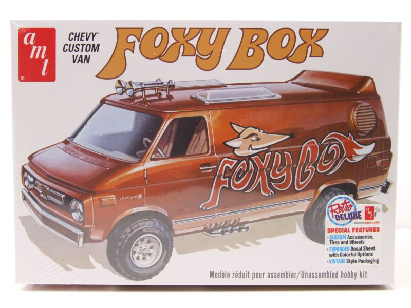 Chevrolet Custom Van Foxy Box 1975 Kunststoffbausatz Modellauto 1:25 AMT
