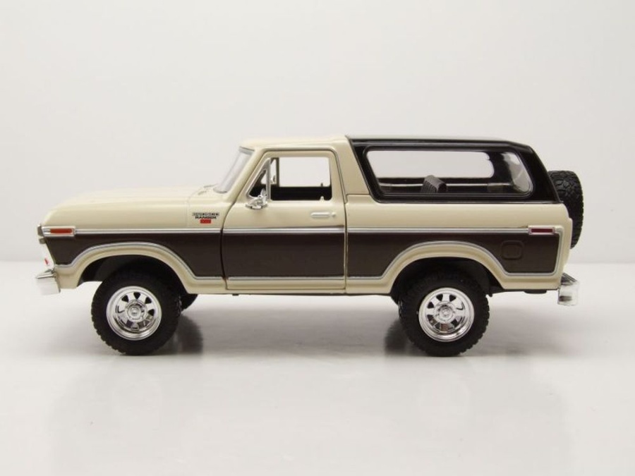 Modellauto Ford Bronco Hardtop 1978 beige braun 1:24 Motormax bei