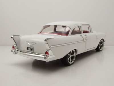 Chevrolet Bel Air Custom 1957 weiß Modellauto 1:18...