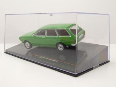 VW Passat Variant LS Kombi 1975 grün Modellauto 1:43 ixo models