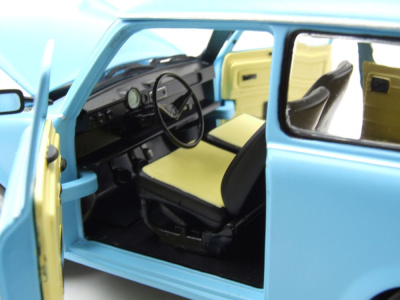 Trabant 601 hellblau Modellauto 1:18 Sun Star