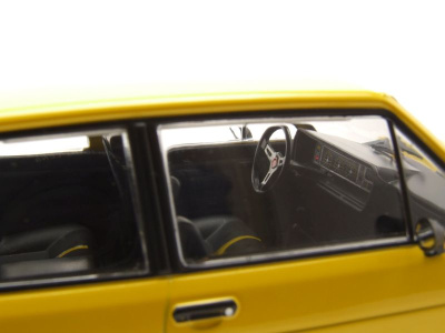 Fiat 131 Abarth 1980 gelb Modellauto 1:18 ixo models