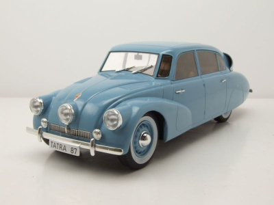 Tatra 87 1937 hellblau Modellauto 1:18 MCG