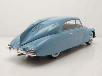 Tatra 87 1937 hellblau Modellauto 1:18 MCG