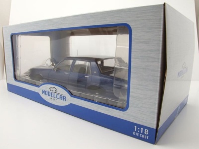 Chevrolet Caprice FBI Police 1987 dunkelblau metallic Modellauto 1:18 MCG