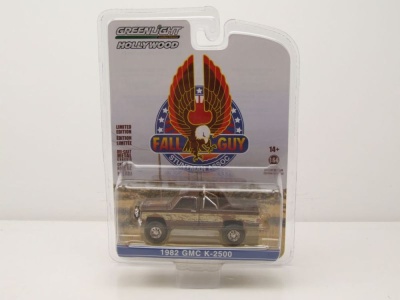 GMC K2500 Sierra Grande Pick Up 1982 Ein Colt für alle Fälle Dirty Version Modellauto 1:64 Greenlight Collectibles