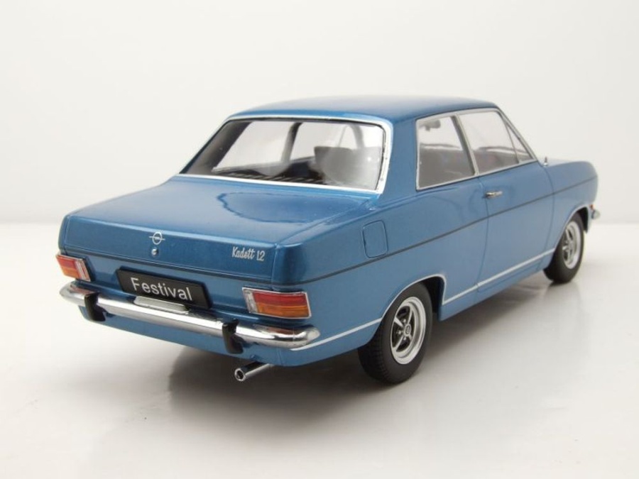 1/18 オペル Opel Kadett B Sport 1973 赤 ミニカー 1:18 Opel Kadett B Sport 1973 - Red - SDmodelcartuning.com