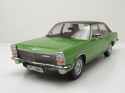 Opel Diplomat B 1972 grün metallic matt schwarz Modellauto 1:18 MCG