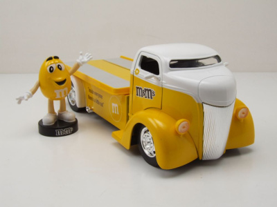 Ford COE Flatbed 1947 gelb M&Ms mit Figur Modellauto 1:24 Jada Toys