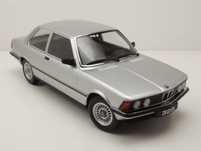 BMW 323i E21 1978 silber Modellauto 1:18 KK Scale