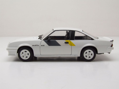 Opel Manta B GSI 1984 weiß Dekor Modellauto 1:24 Whitebox