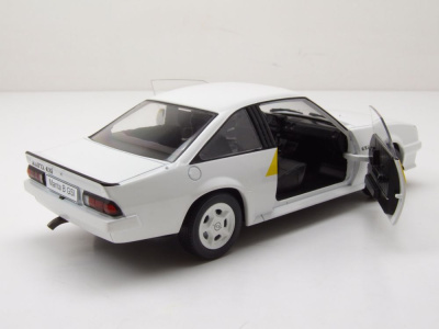 Opel Manta B GSI 1984 weiß Dekor Modellauto 1:24 Whitebox