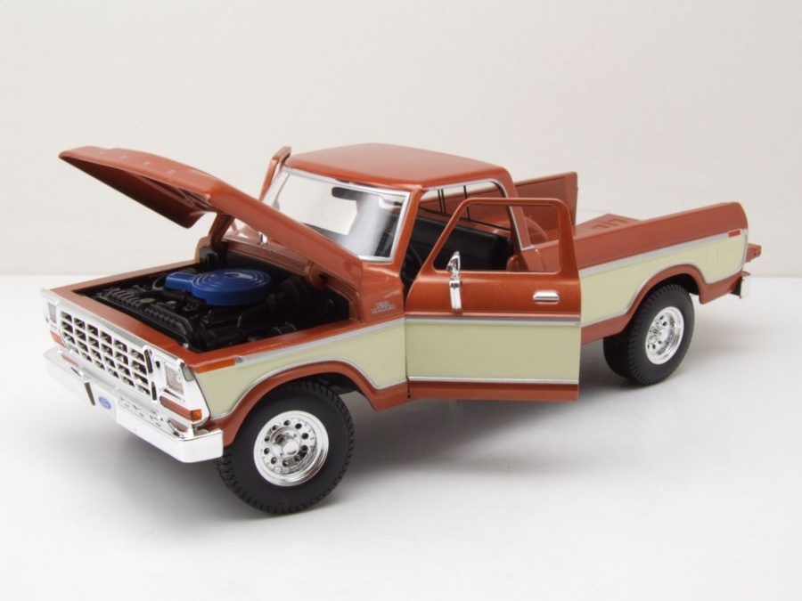 Modellino Auto Maisto Scala 1:18 - Ford F150 Pick Up Del 1979, Colore Blu, Pressofuso