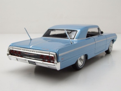 Chevrolet Impala 1964 blau Modellauto 1:24 Maisto