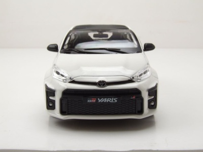 Toyota Yaris 2021 weiß Modellauto 1:24 Maisto