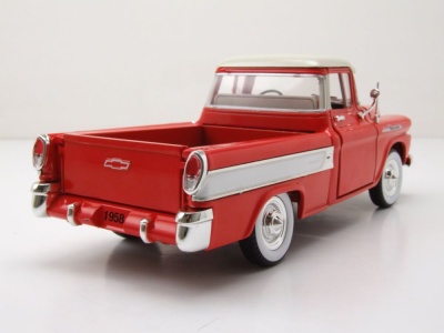 Chevrolet Apache Cameo Pick Up 1958 rot Modellauto 1:24 M2 Machines