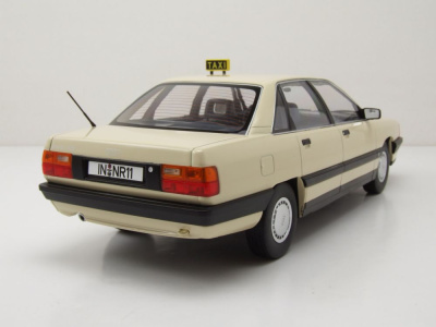 Audi 100 C3 Taxi 1989 beige Modellauto 1:18 Triple9