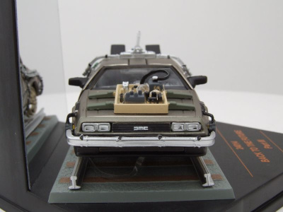 DeLorean Zurück in die Zukunft Back to the Future Teil 3 Bahnschine Modellauto 1:43 Vitesse