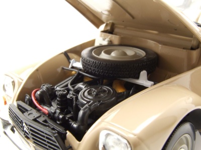 Citroen Dyane 1983 beige Modellauto 1:18 Norev