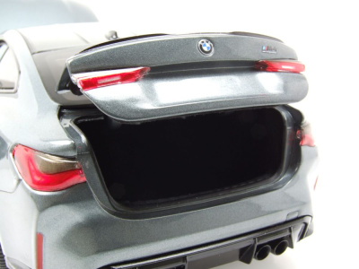 BMW M4 2020 grau metallic Modellauto 1:18 Minichamps