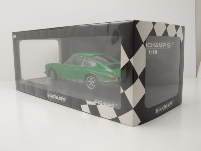 Porsche 911 S 1972 grün Modellauto 1:18 Minichamps