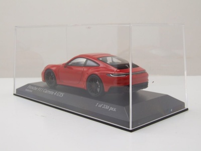 Porsche 911 992 Carrera 4 GTS 2019 rot Modellauto 1:43 Minichamps