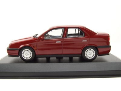 Alfa Romeo 155 1992 rot Modellauto 1:43 Maxichamps