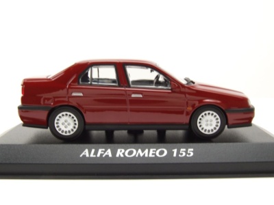 Alfa Romeo 155 1992 rot Modellauto 1:43 Maxichamps