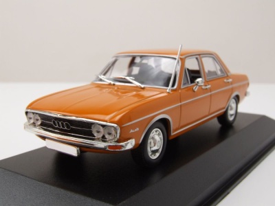 Audi 100 1969 orange Modellauto 1:43 Maxichamps