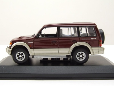 Mitsubishi Pajero LWB 1991 dunkelrot metallic Modellauto 1:43 Maxichamps