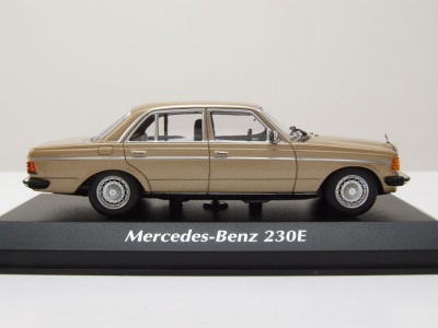 Mercedes 230E W123 1982 gold metallic Modellauto 1:43 Maxichamps