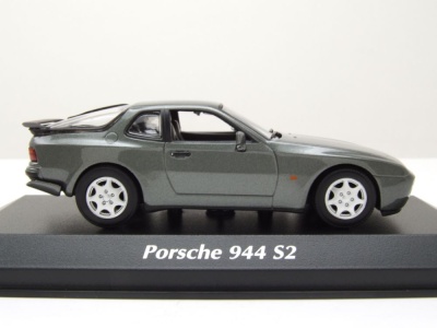 Porsche 944 S 1989 grau metallic Modellauto 1:43 Maxichamps