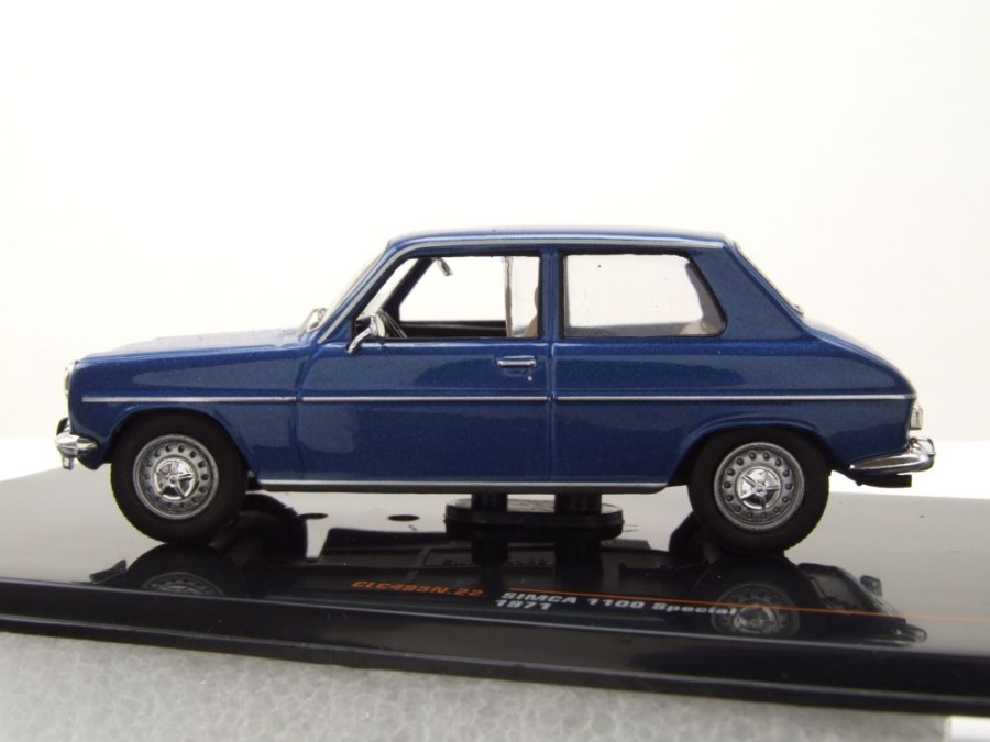 SIMCA 1301 SPECIAL 1974 Bleu LABEL 43 M11 1:43 de reference M11
