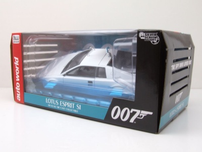 Lotus Esprit 1971 weiß James Bond The Spy Who Loved Me Modellauto 1:18 Auto World