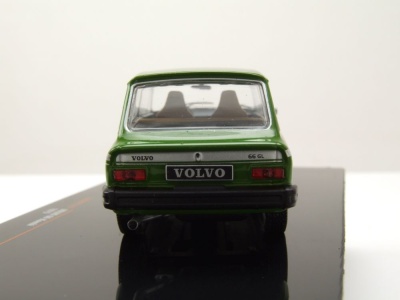 Volvo 66 Kombi 1975 grün Modellauto 1:43 ixo models