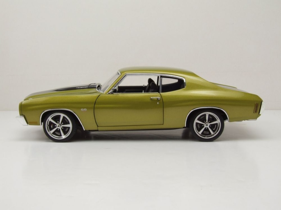 Modellauto Chevrolet Chevelle SS Restomod 1970 grün schwarz 1:18