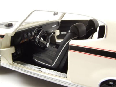 Buick GSX 1970 weiß Modellauto 1:18 Sun Star