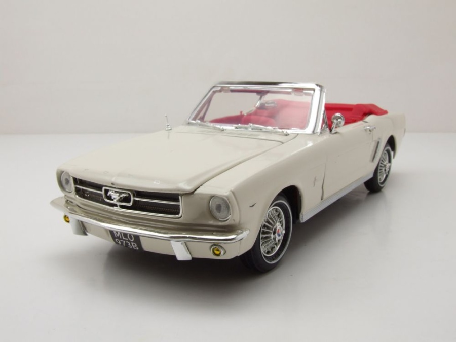 Ford Mustang Convertible 1964 creme James Bond 007 Goldfinger Modellauto 1:18 Motormax