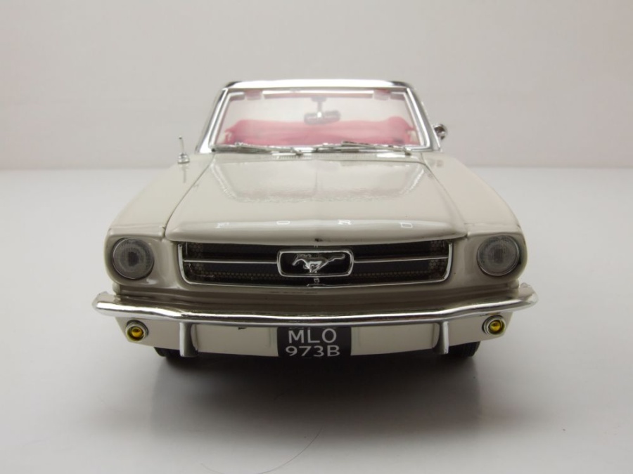 Ford Mustang Convertible James Bond Goldfinger 1964 1/18 Motormax