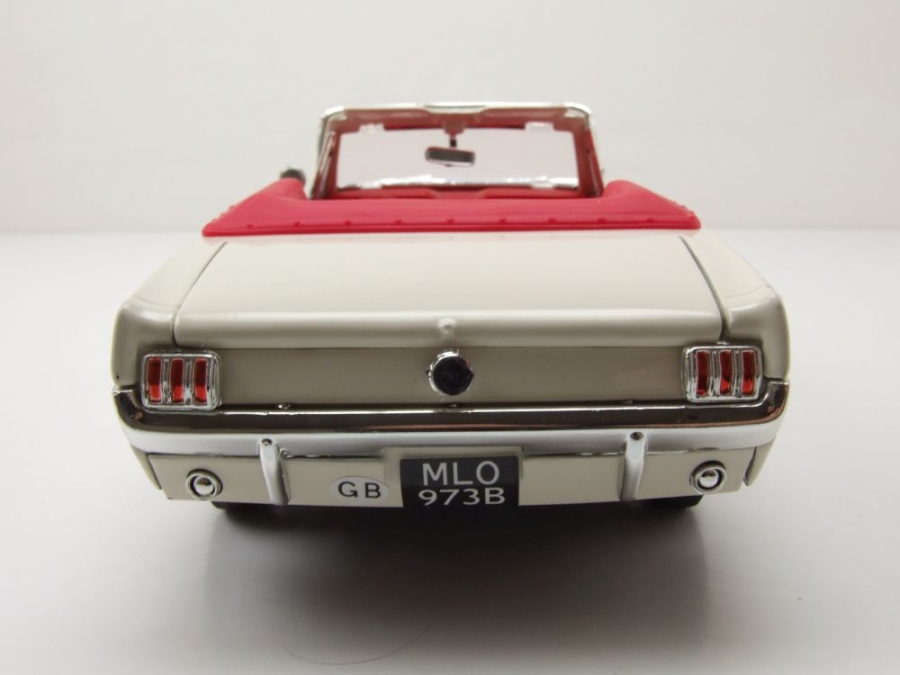 Ford Mustang Convertible James Bond Goldfinger 1964 1/18