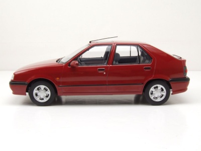 Renault 19 1994 rot metallic Modellauto 1:18 Triple9