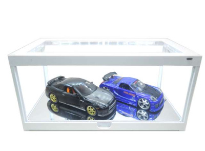Klarsichtbox Vitrine mit LED-Deckenbeleuchtung und Spiegelboden weiß für Modellautos Triple9