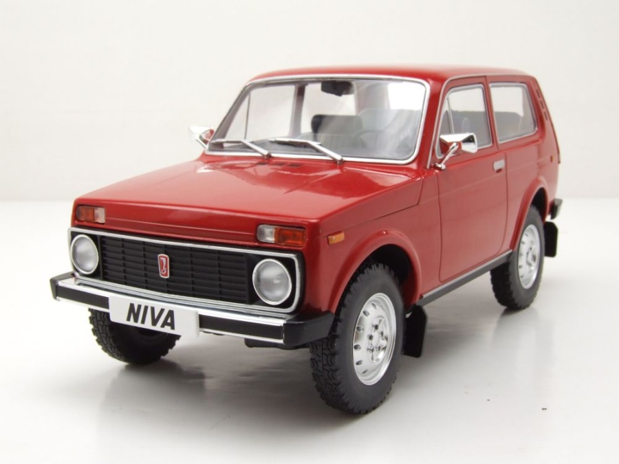 Lada Niva 1976 rot Modellauto 1:18 MCG