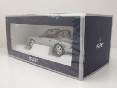 Porsche 911 (964) Carrera 4 Targa 1991 silber Modellauto 1:18 Norev